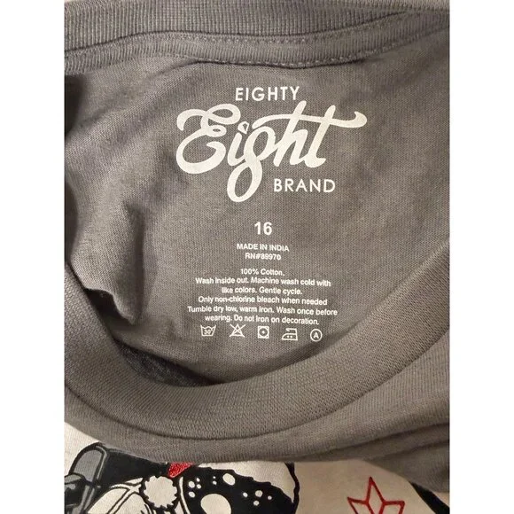 Eighty Eight Brand 14 16 NASA Christmas Astronaut Santa T-Shirt Tee Holiday NWT - Picture 5 of 14